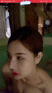 สาวไทย Onlyfans นั่งแยกหีบนโซฟา ใช้นิ้วซอยรูหีเสียวจนน้ำเงี่ยนพุ่งกระจายเต็มพื้น