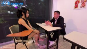 นมใหญ่สาวหุ่นดี CarolineForbess โดนอาจารย์ควยใหญ่ซอยหีคาห้องเรียน แตกในคาหีเพื่อเอาเครดิต