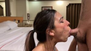 นมใหญ่ครูฝรั่งโดนนักเรียนควยใหญ่เย็ดสดท่าหมา ซอยหีแตกในคาห้องนอน