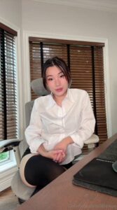 สาวออฟฟิศผิวขาวตัวเล็ก Onlyfans เงี่ยนจัด ซอยหีด้วยดิลโด้ยักษ์ดังลั่นน้ำแตกทะลักเก้าอี้