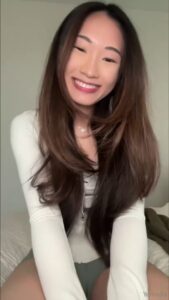 น้องยามาดะ Onlyfans ซอยหีเนียนน้ำเงี่ยนแตกคาหี ร้องเสียวลั่นห้อง