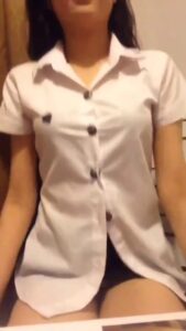 คลิปหลุดน้องนิว นักศึกษาหน้าเด็ก VK เงี่ยนจัด นั่งซอยหีเนียนๆ น้ำเงี่ยนพุ่งกระฉูดเต็มนิ้ว